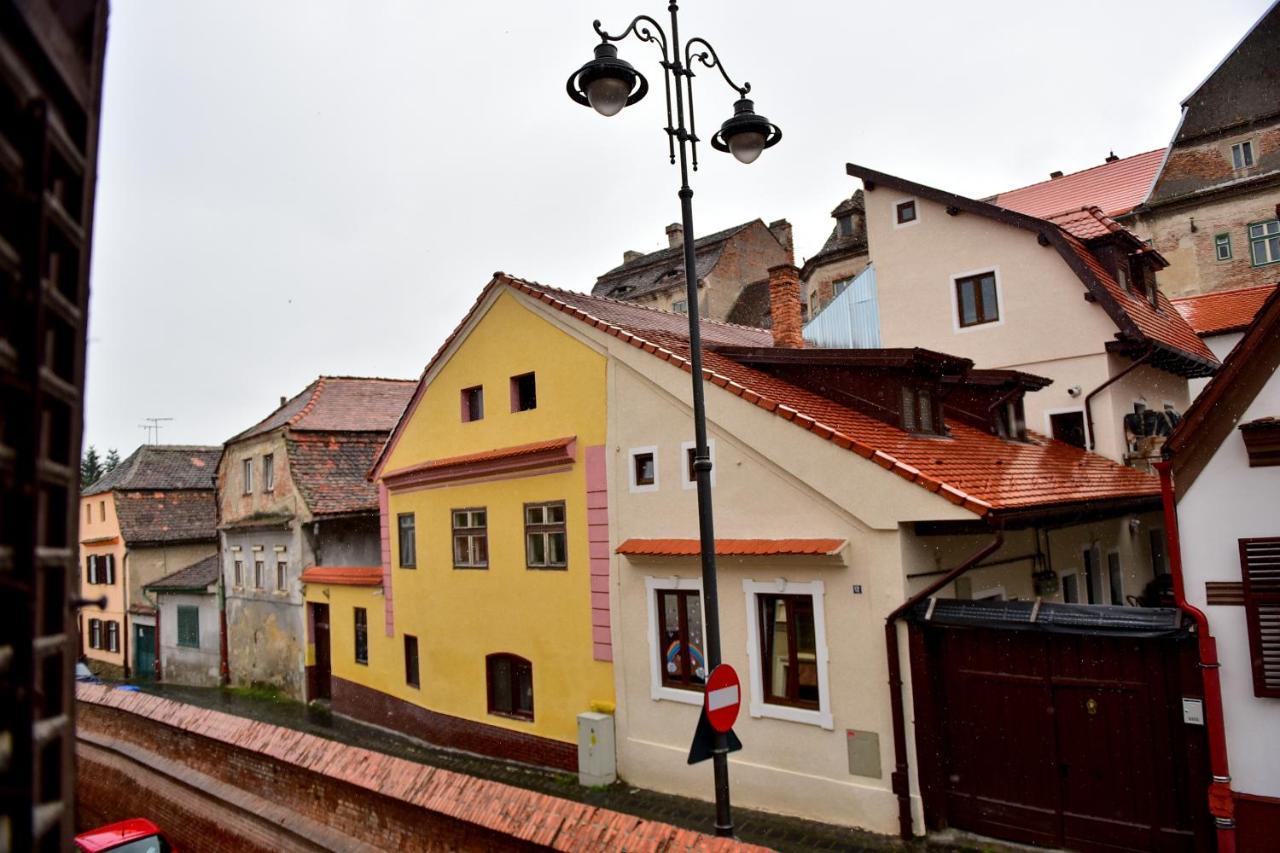 Flh - Anna'S Guest House Sibiu Luaran gambar